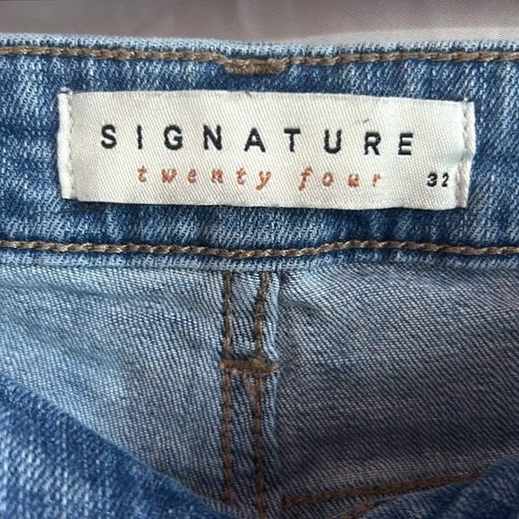 Signature Twenty Four Seven Straight Leg Jeans - Picture 2 of 2